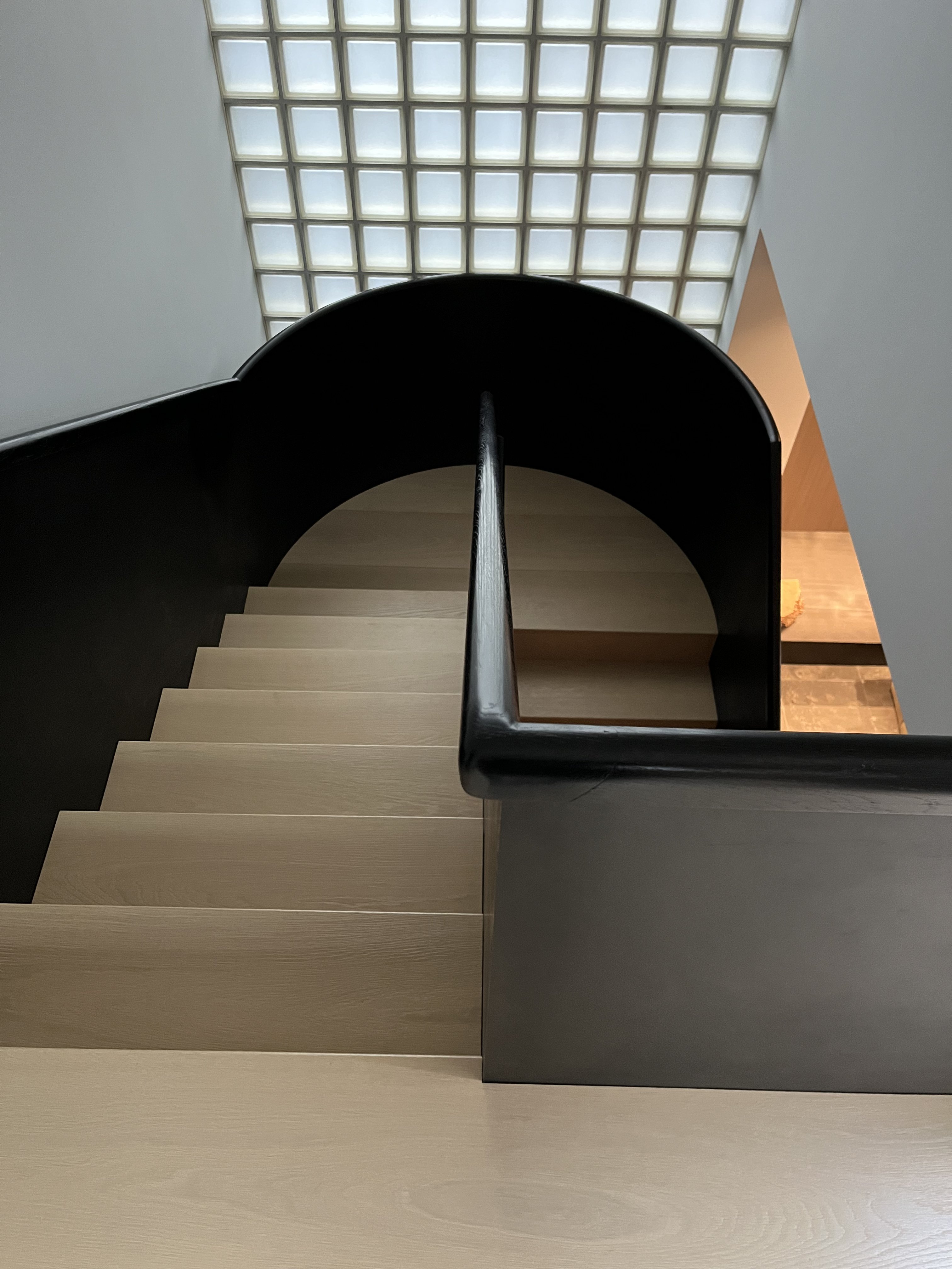 Bespoke solid-steel staircase - finished photograph 6